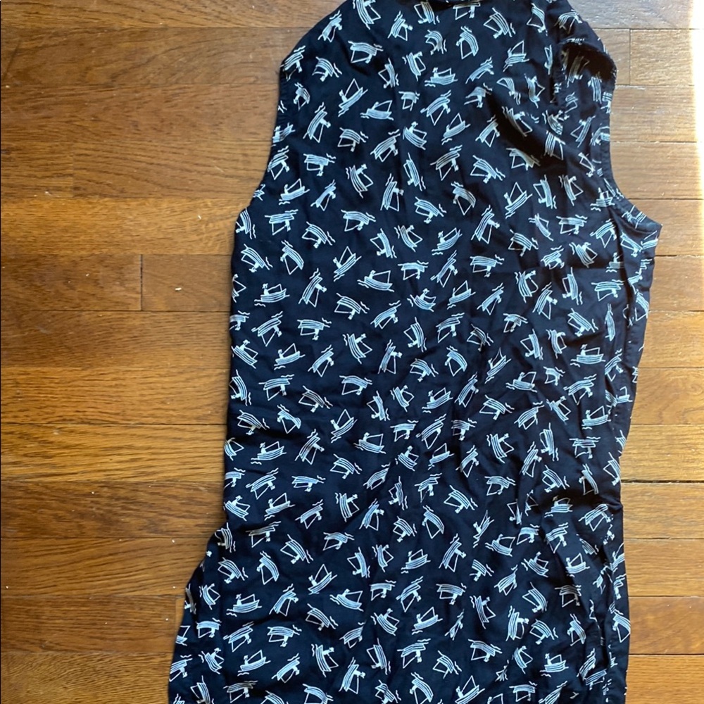 Navy Button-Up with White Abstract Design - Picture 6 of 16